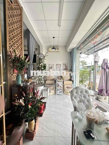 TUYỂN THỢ NAIL GỘI ĐẦU MASSAGE BODY