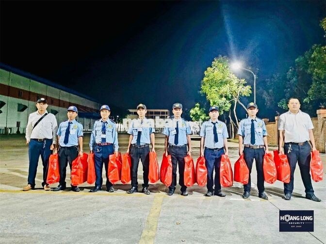 TUYỂN NAM, NỮ BẢO VỆ 58 TUỔI NHÀ MÁY KCN VĨNH LỘC