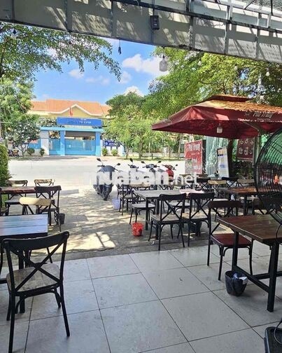 cần 2 nhân viên đứng  bếp quán phở