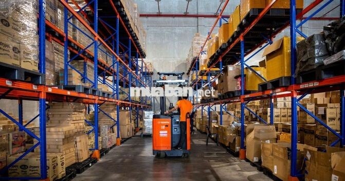 Thưởng 5tr9 công nhân kho chính thức Long Biên