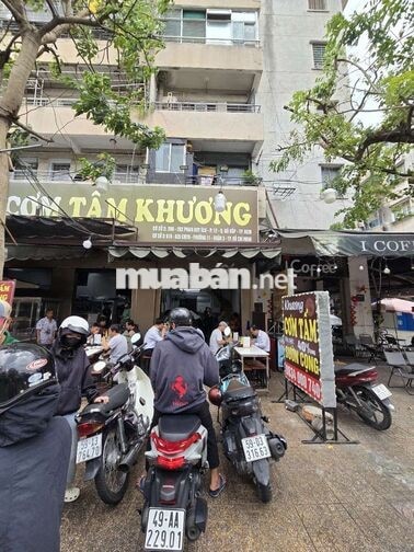 TUYỂN PHỤC VỤ/ BẢO VỆ/ RỬA CHÉN BAO ĂN Ở