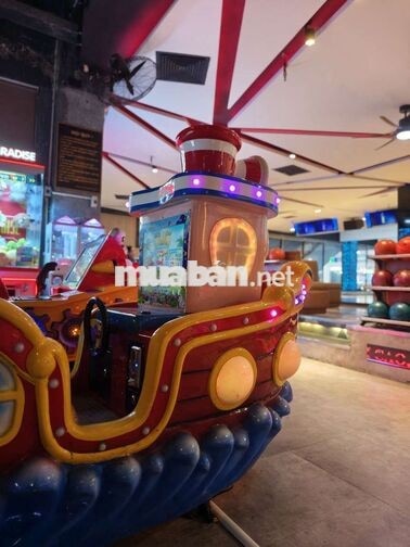 TUYỀN NHÂN VIÊN HƯỚNG DẪN KHU Game