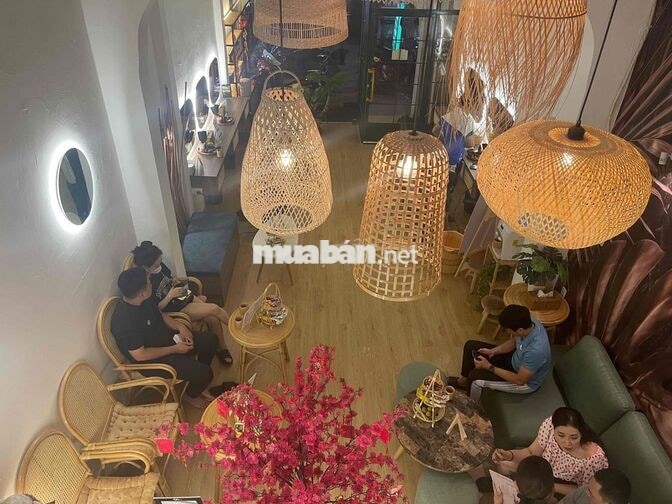 Tuyển thu ngân lễ tân Spa Quận 10