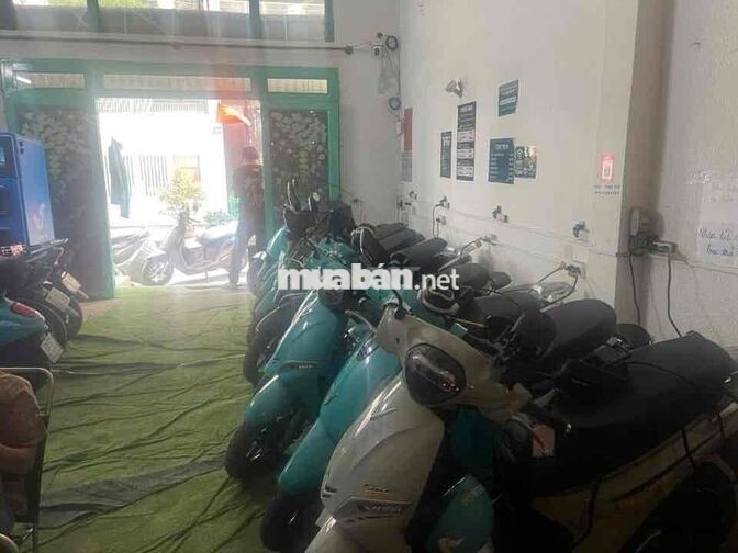 TUYỂN NHÂN VIÊN PHỤC VỤ TRẠM SẠC XE MÁY ĐIỆN