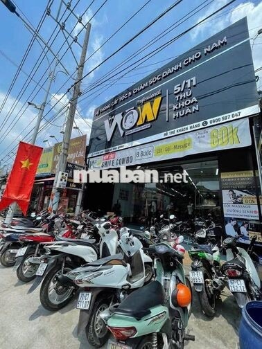 [FREE ĐÀO TẠO, BAO ĂN Ở] 2 THỢ GỘI ĐẦU BÌNH DƯƠNG