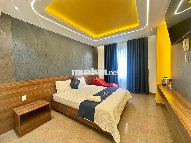 TUYỂN BUỒNG PHÒNG CA NGÀY TẠI PHAN VĂN TRỊ