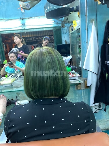Cần thợ phụ gội đầu massage giỏi biết làm móng 