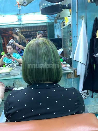 Cần thợ phụ gội đầu massage giỏi biết làm móng 