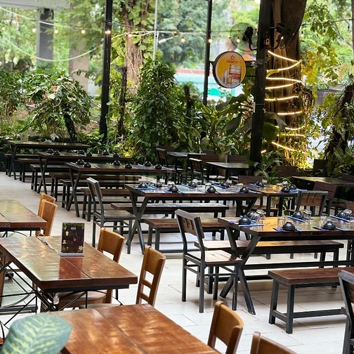 Cần tuyển gấp nhân viên phục vụ 