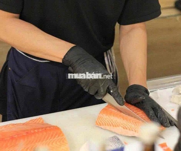 Tuyển Nhân Viên Bếp, Phục Vụ Nhà Hàng – Phú Nh
