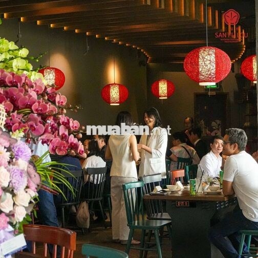 [SAN FU LOU-BÌNH DƯƠNG] TUYỂN PHỤC VỤ & PHỤ BẾP