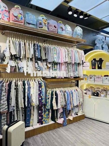 QUẢN LÝ SHOP THỜI TRANG NỮ
