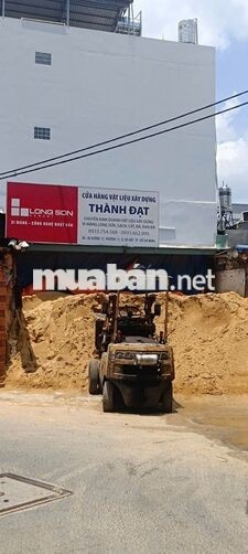 CẦN NGƯỜI CHẠY XE BA GÁC