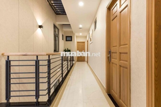 TUYỂN LỄ TÂN KHÁCH SẠN
