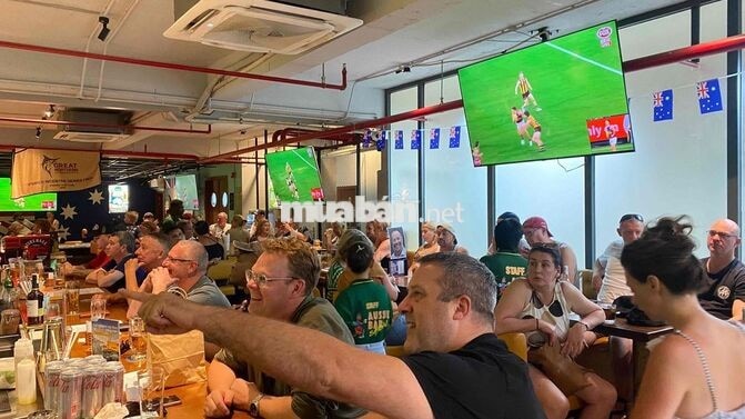 TUYỂN NHÂN VIÊN BARTENDER, PHỤC VỤ Q1