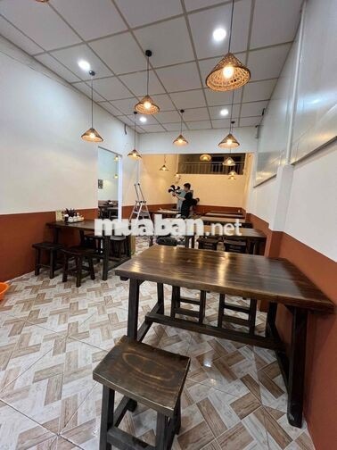 Tuyển người phụ bán quán bún riêu tại quận 7