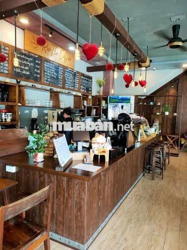 Tuyển dụng nhân viên quán cà phê