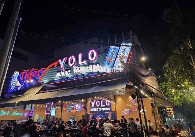 Tuyển nhân viên phụ bếp, thu ngân khu vực Tên Lửa
