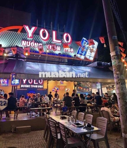 Tuyển nhân viên phụ bếp, thu ngân khu vực Tên Lửa