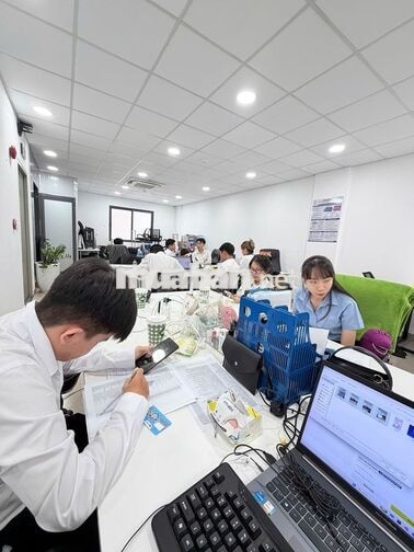TUYỂN NHÂN VIÊN TƯ VẤN Tại Q11 - nhận việc ngay