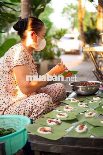 TIỆM BÚN BÒ TUYỂN PHỤC VỤ CA CHIỀU