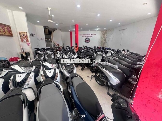 📢 TUYỂN DỤNG NỮ NHÂN VIÊN LIVESTREAM BÁN XE MÁY 🛵
