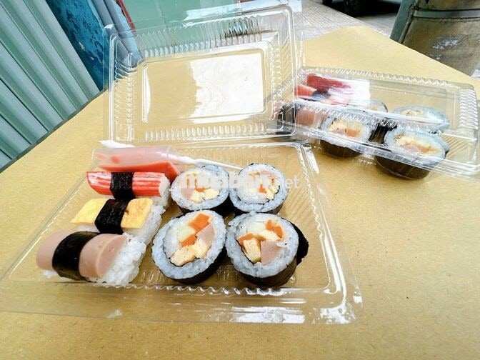 Tuyển nhân viên phụ bán sushi buổi sáng