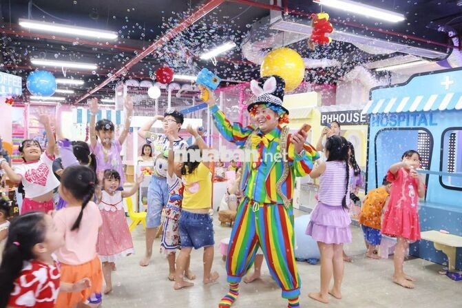 Nhân Viên Khu Vui Chơi_Lotte Mart Lái Thiêu