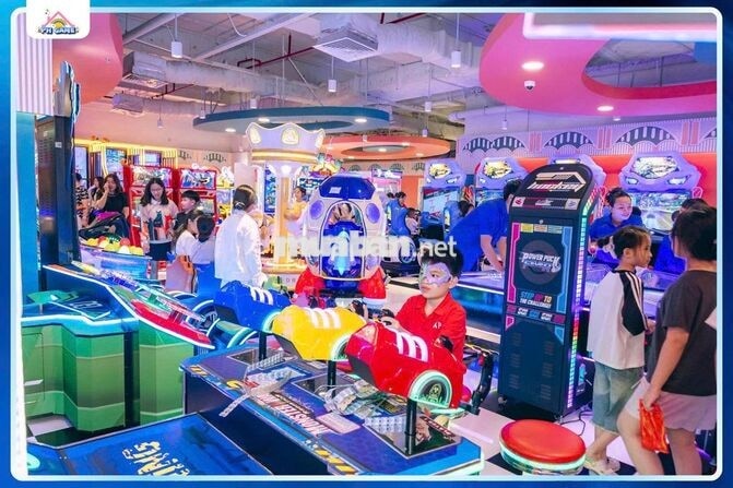 Nhân Viên Khu Vui Chơi_Lotte Mart Lái Thiêu