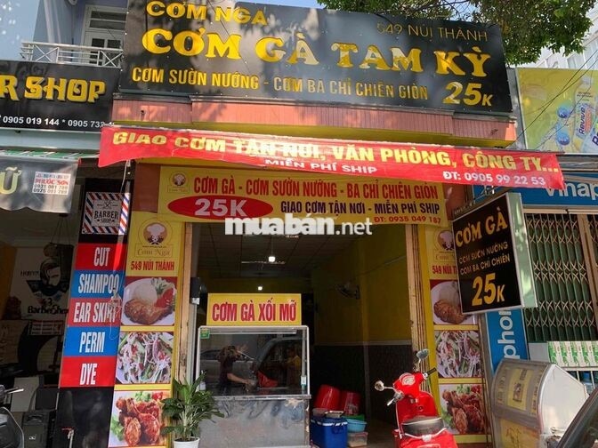 tuyển 2 nhân viên phục vụ