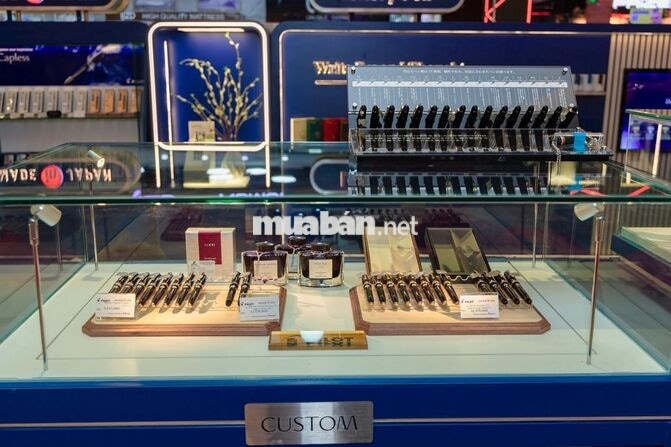 Cửa Hàng Trưởng (Bitex Store tại Aeon Tân Phú)