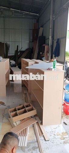 Tuyển 2 thợ 2 phụ nội thất gỗ công nghiệp 