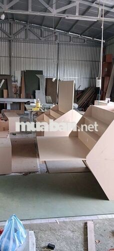 Tuyển 2 thợ 2 phụ nội thất gỗ công nghiệp 