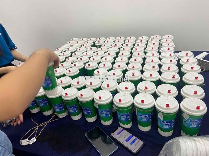 TRÀ SỮA TUYỂN NHANH NHÂN VIÊN