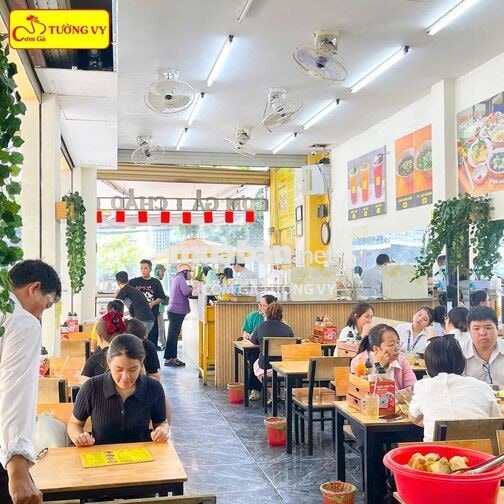 💢[BÌNH THẠNH]CẦN NV PHỤ QUÁN CƠM + BHXH + BAO ĂN Ở