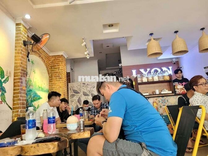 Lyon Coffee Quận 11 Tuyển Dụng Phục Vụ - Pha Chế