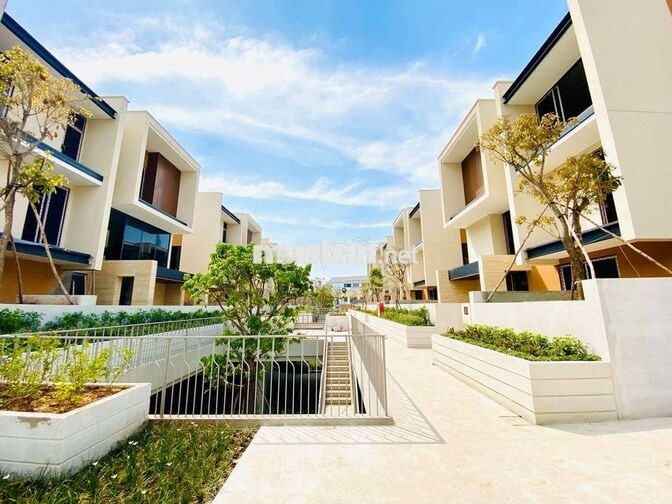 NHÂN VIÊN TẠP VỤ GIA ĐÌNH