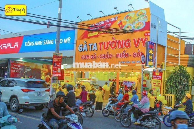 🔥CẦN NV PHỤ QUÁN CƠM– 8Tr3-10TR9 + BAO ĂN Ở + BHXH