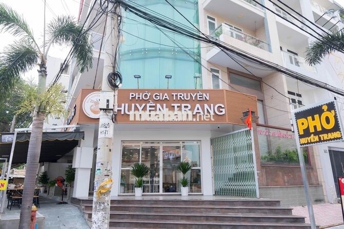 TUYỂN PHỤ BẾP - NV ORDER (PHỞ HUYỀN TRANG QUẬN 6)