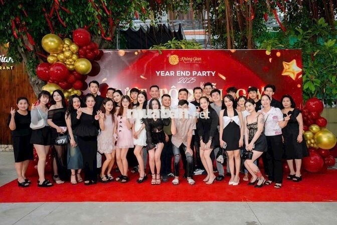 TUYỂN DỤNG NHÂN VIÊN PHỤC VỤ KHU VIP