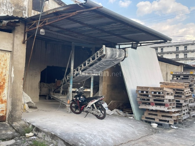 Tuyển gấp Lao Động Phổ Thông Sản xuất Đất , Thạch Cao