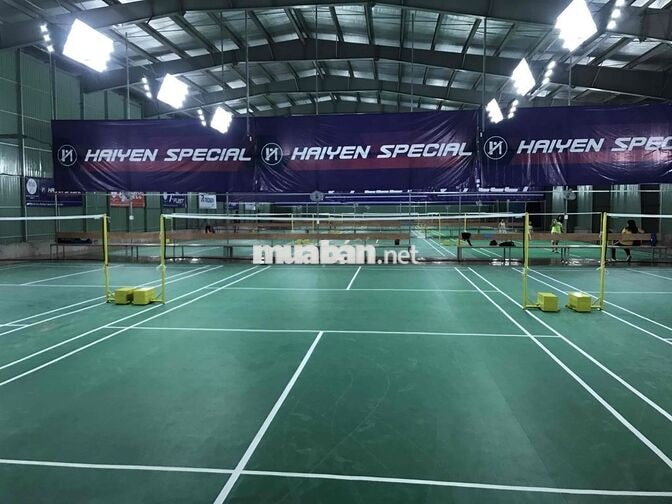 tuyển nhân viên phục vụ và quầy