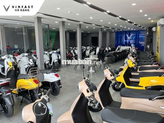 *** 3 KỸ THUẬT VIÊN XE ĐIỆN VINFAST BẾN LỨC
