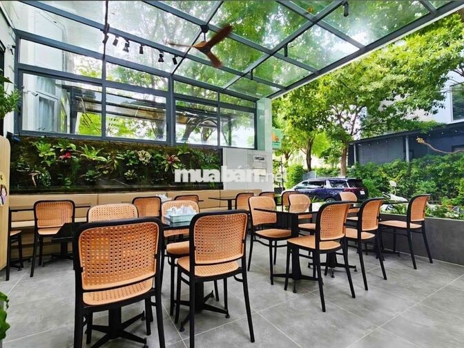Tuyển phục vụ quán ăn sáng tại PMH Q7