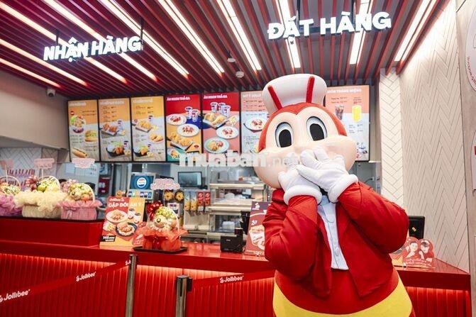 Jollibee Pasteur Q3 diện mạo mới TÌM nhân sự 30k/h