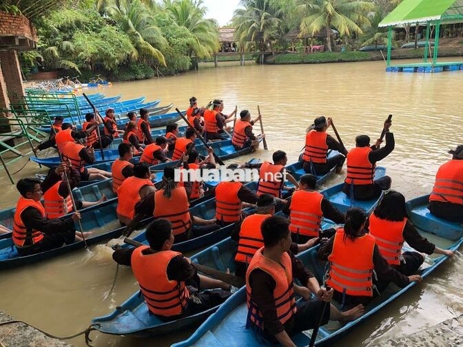 Tuyển Giám Đốc Sàn Lương 20 triệu
