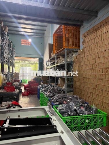 Tuyển nhân viên kho túi xách Hóc Môn part/full