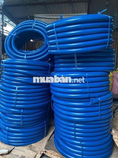 Nhân Viên Sản Xuất Ống Nhựa