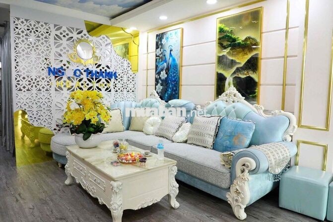 Cần tìm quản lí Spa massage lành mạnh Quận 10