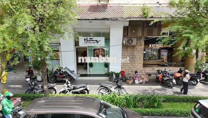 TUYẾN NHÂN VIÊN BÁN HÀNG - ĐỒNG KHỞI Q1